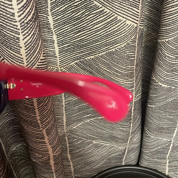 CHANEL shades - Picture 6 of 11